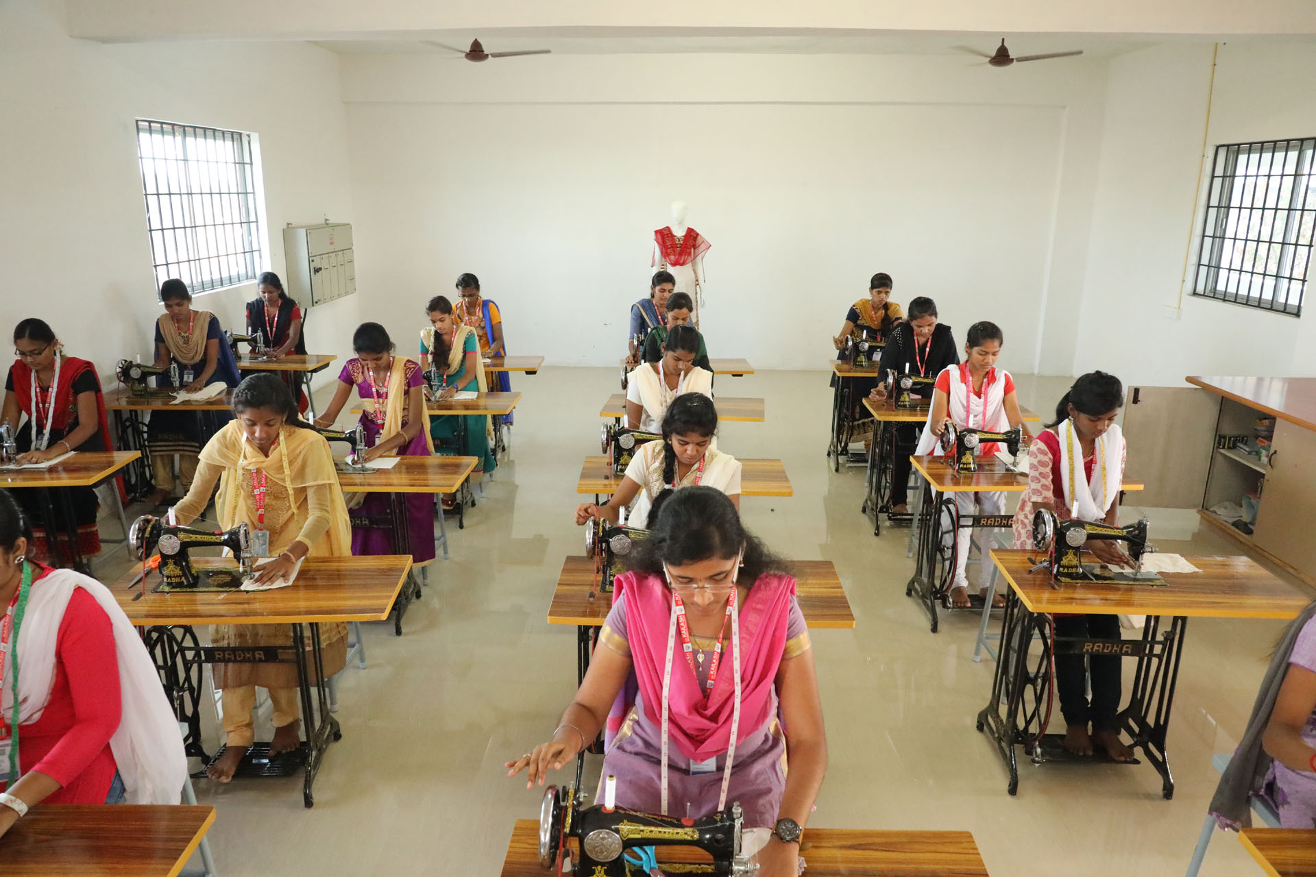 FASHION DESIGNING LABORATORY